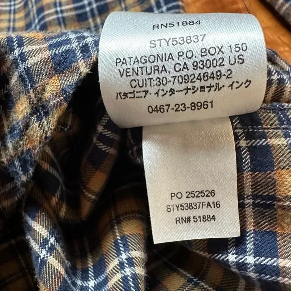 Patagonia Pima long sleeve button up organic cotton lightweight shirt - Picture 6 of 9